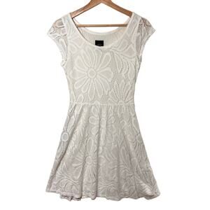 Anthropologie Deletta Fluttering Flora Mini Dress Short Sleeve White Floral Lace